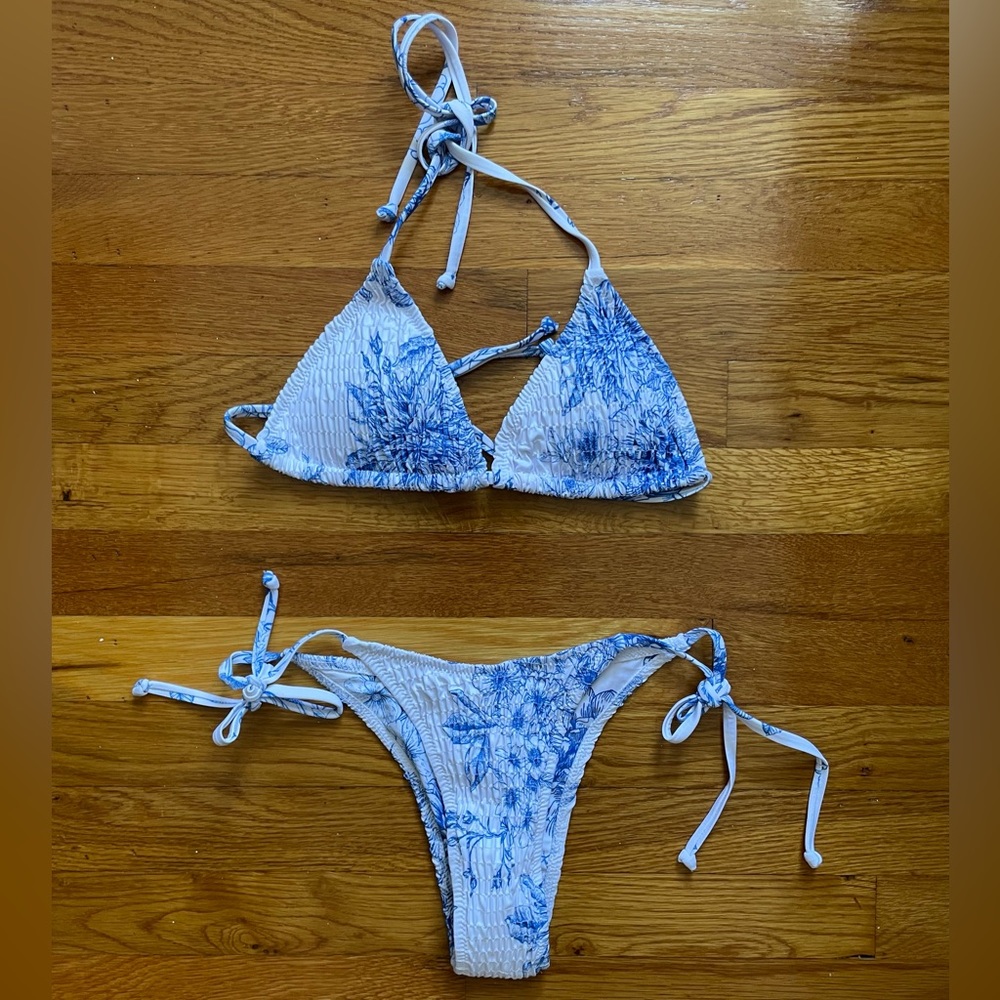 Volafa blue and white bikini